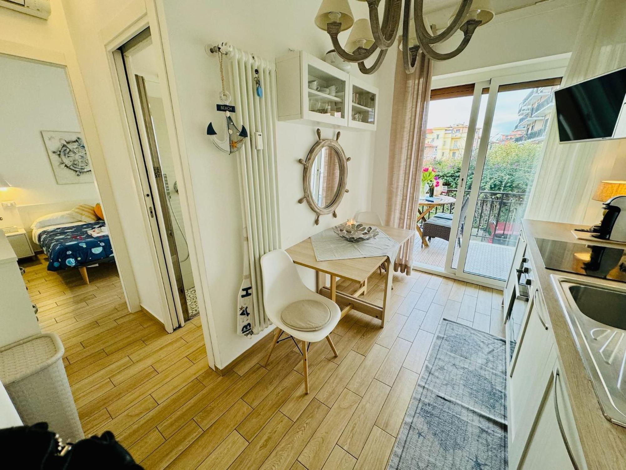 Apartamento Il Timone Riva Ligure Exterior foto