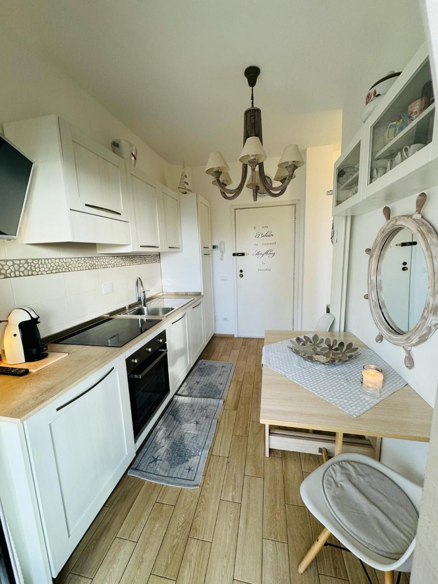 Apartamento Il Timone Riva Ligure Exterior foto